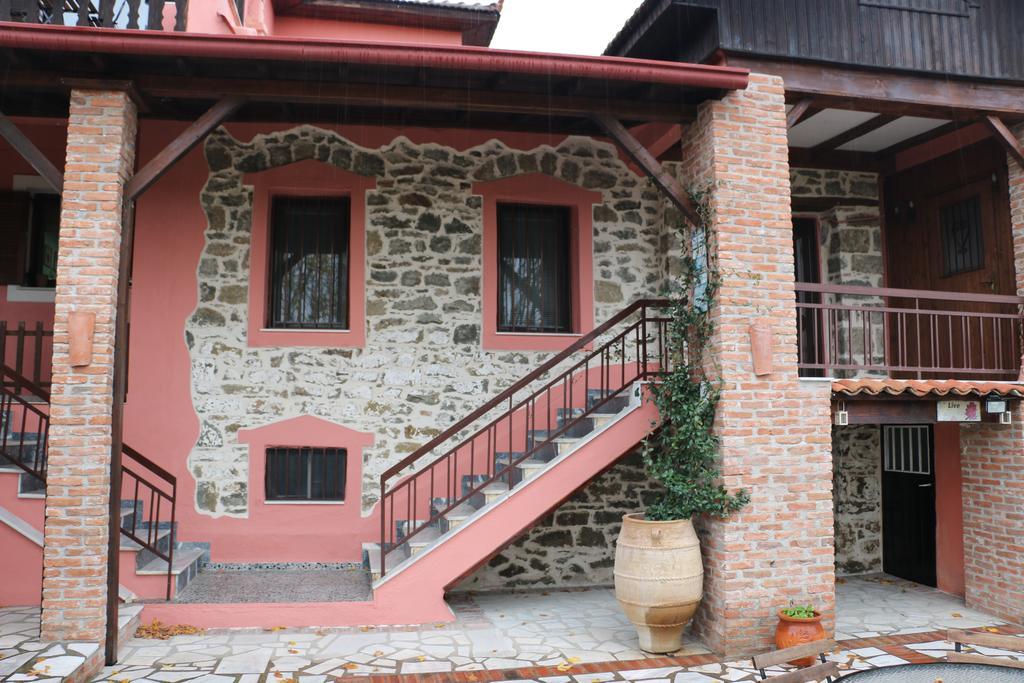 טריקלה Traditional Guesthouse מראה חיצוני תמונה